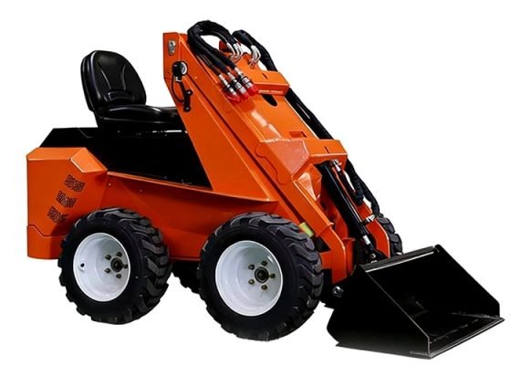 skid steer loader buying guide, skid steer ROC, skid steer attachments, compact loader, jobsite loader featured image for SeekMach machinery guide